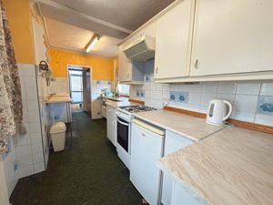 Kitchen- click for photo gallery